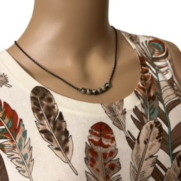 Sleeveless Sweater - Picture 2 of 6